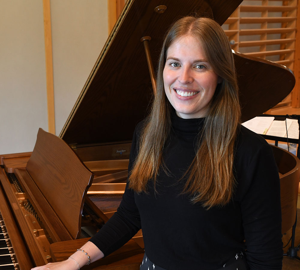 Olivia Hoff -  piano instructor